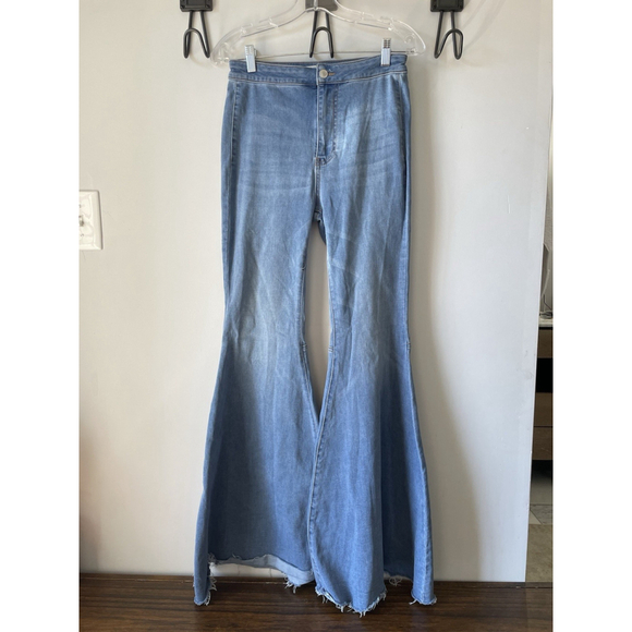 Free People Denim - We The Free by Free People Flared Jeans Size 27 Raw Hem Boho Medium Wash EUC